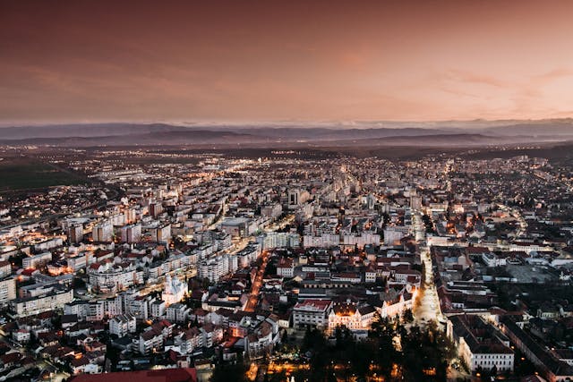   Business în România – Oportunități reale, provocări majore și direcția anilor următori