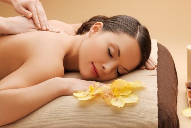 Un masaj realizat corect se poate transforma usor in cateva ore de vacanta