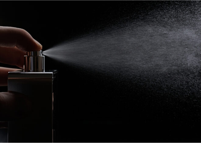 Ce parfum porți când mergi la întâlnire? Aromele potrivite pentru o ieșire romantică