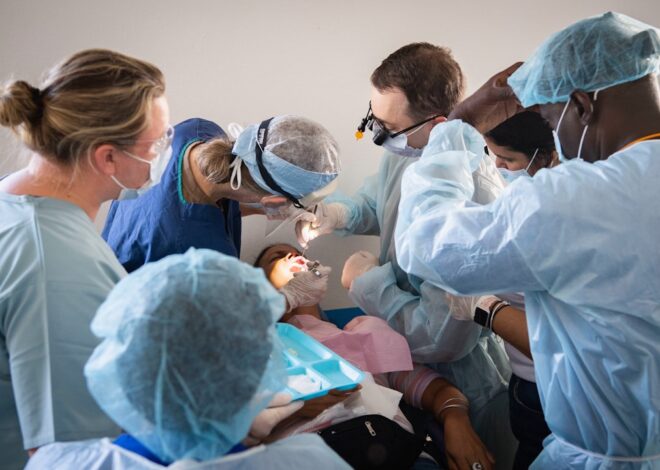 Cum să-ți îngrijești dinții după extracția molarilor de minte