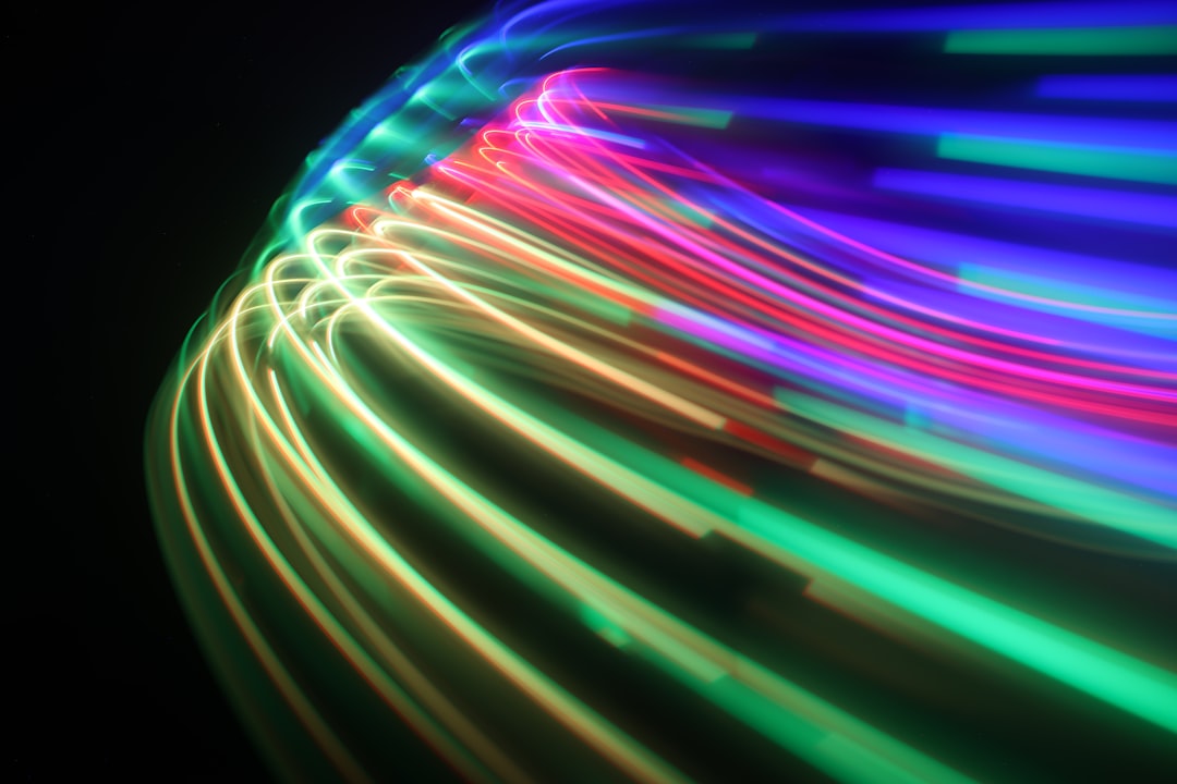 De ce să alegi fibra optică în locul conexiunilor clasice