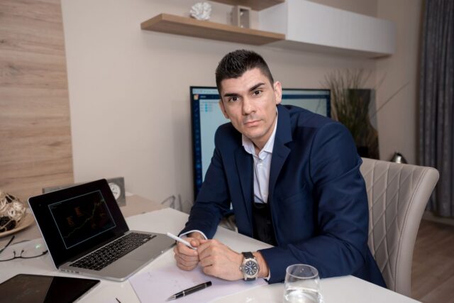 Cum recunoști un specialist bine pregătit după prima consultație