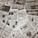 Cum verifici dacă o știre este falsă înainte să o distribui