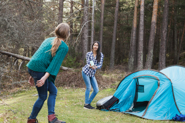 Cum împachetezi eficient alimentele pentru o săptămână de camping?